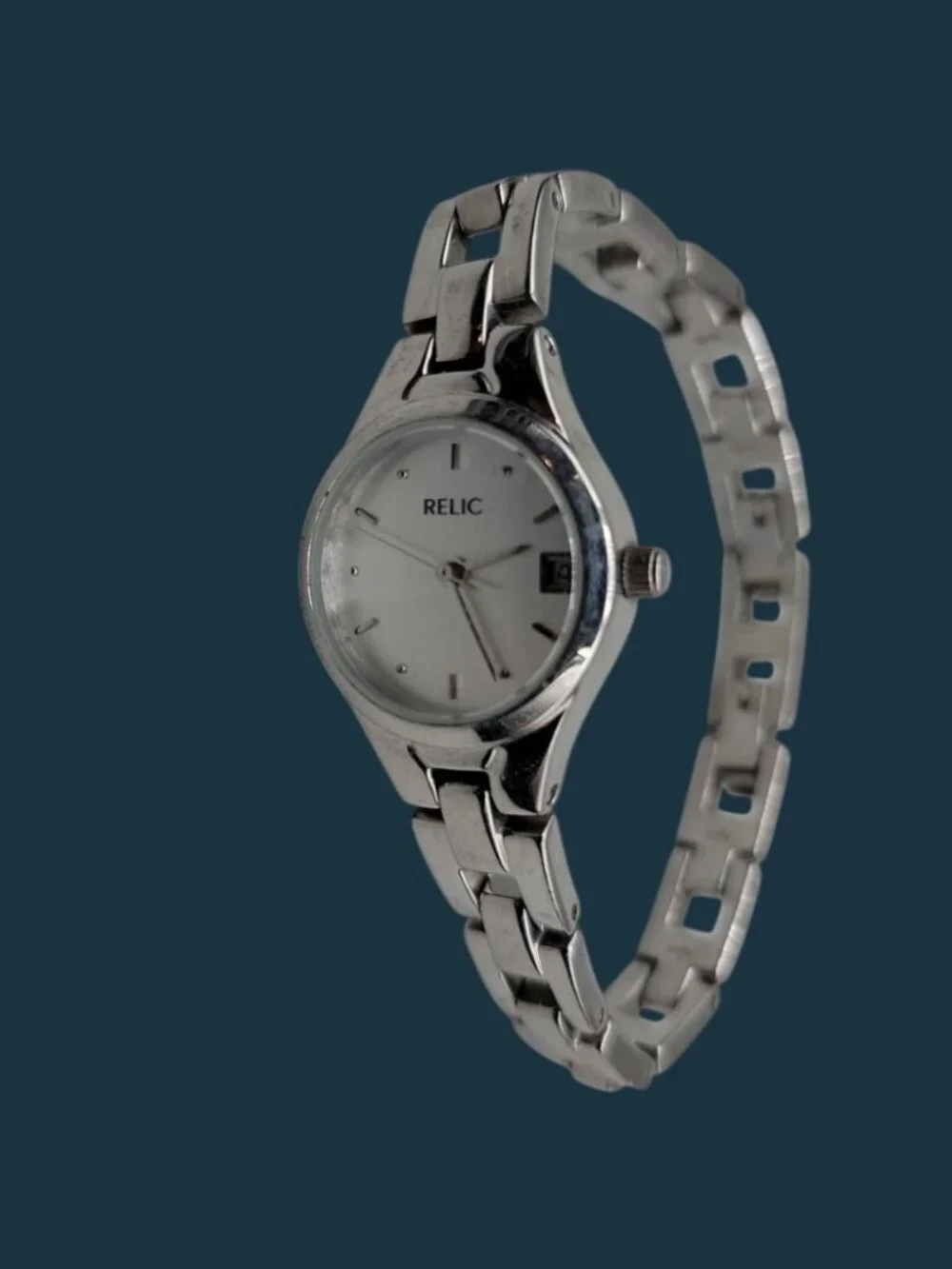 Relic Folio Ladies Watch Quartz  Stainless Steel Silver Date ZR33417 30mm 6.5
